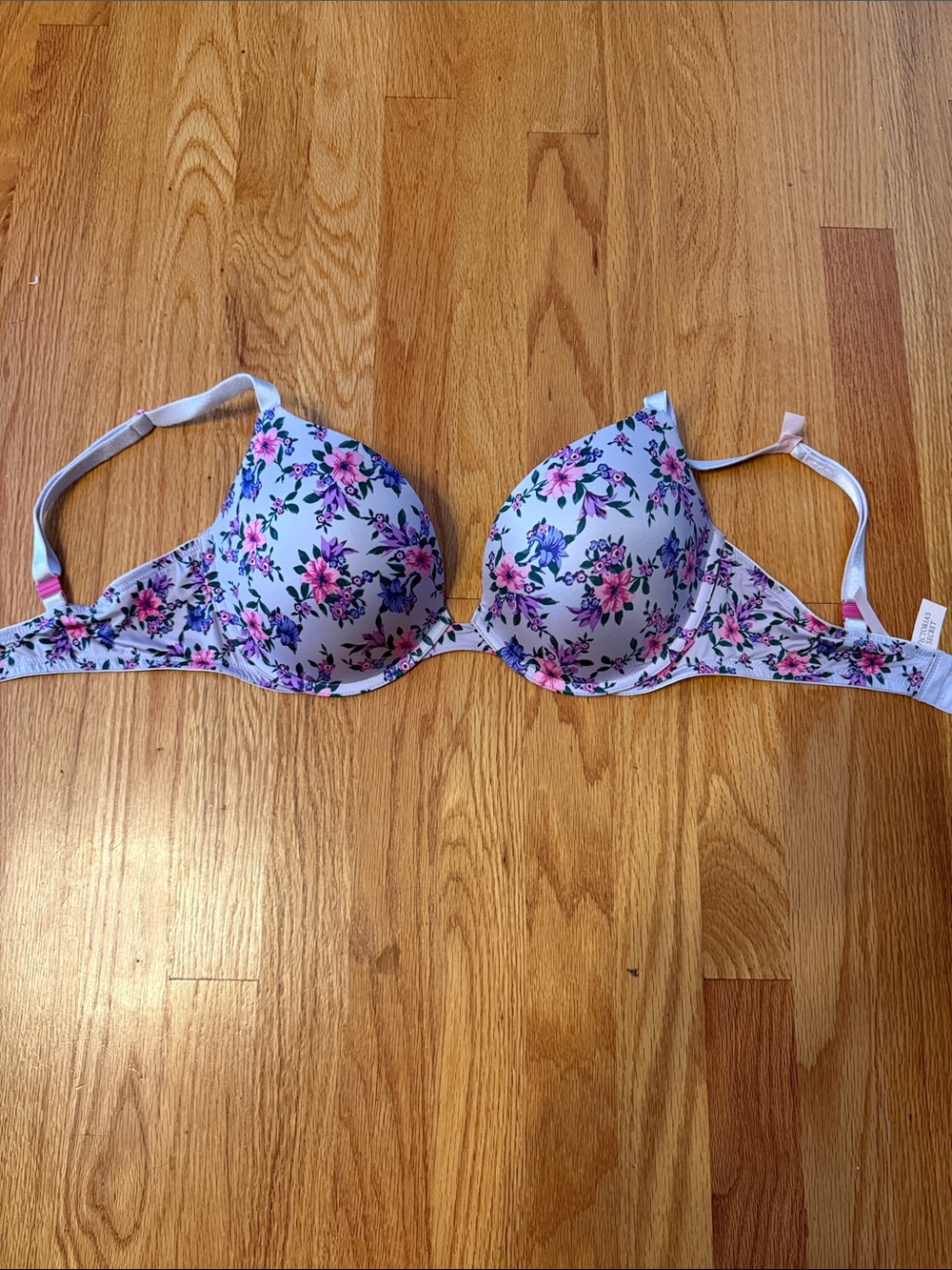 Victoria’s Secret Push Up Bra 36DD NWT